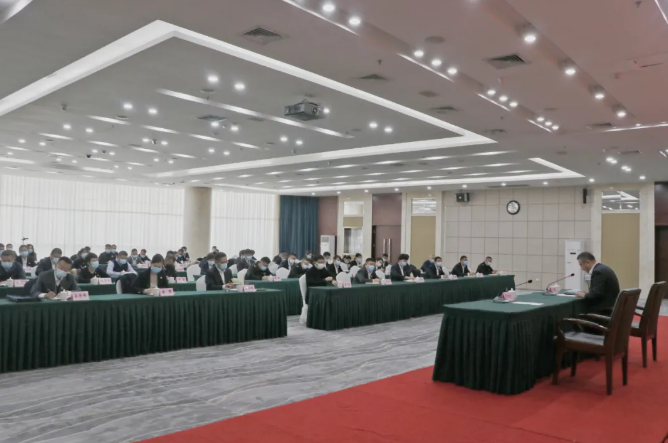 极速电竞比分网、温泉集团举办贯彻落实市第十三次党代会精神宣讲报告会