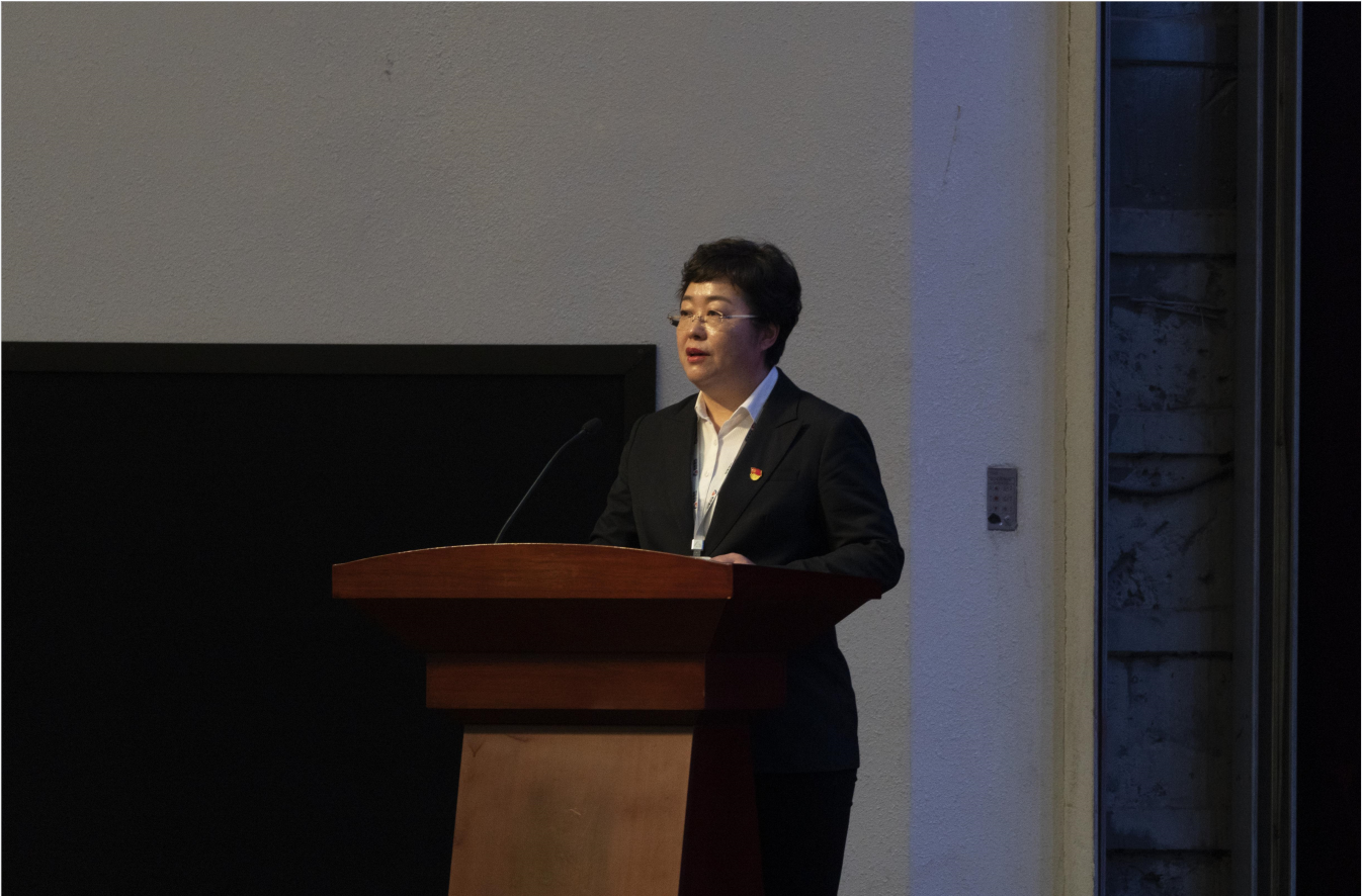 “襄盛举 聚合力 创佳绩”极速电竞比分网、温泉集团、公服集团2022年表彰大会隆重举行